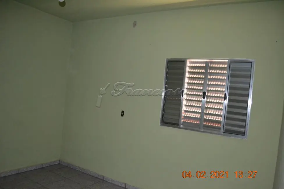 Casa com 2 quartos à venda, 145m2 em Vila Arruda, Itapetininga - SP - imagem 6 Foto 6 de Casa com 2 quartos à venda, 145m2 em Vila Arruda, Itapetininga - SP