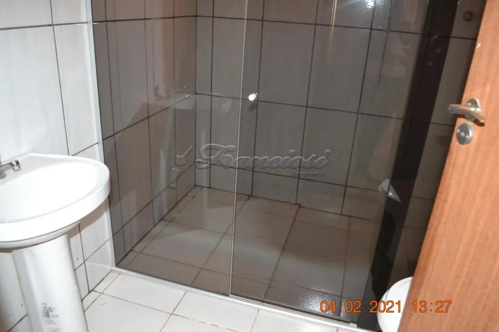 Casa com 2 quartos à venda, 145m2 em Vila Arruda, Itapetininga - SP - imagem 5 Foto 5 de Casa com 2 quartos à venda, 145m2 em Vila Arruda, Itapetininga - SP