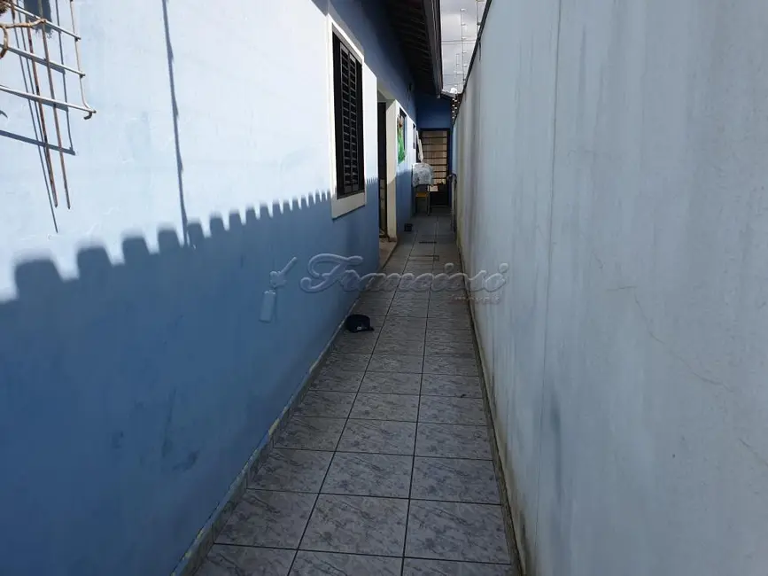 Foto 3 de Casa com 2 quartos à venda, 150m2 em Parque da Lagoa, Itapetininga - SP