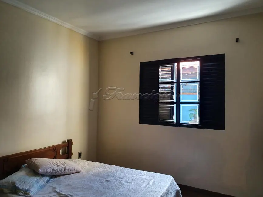 Foto 2 de Casa com 2 quartos à venda, 150m2 em Parque da Lagoa, Itapetininga - SP