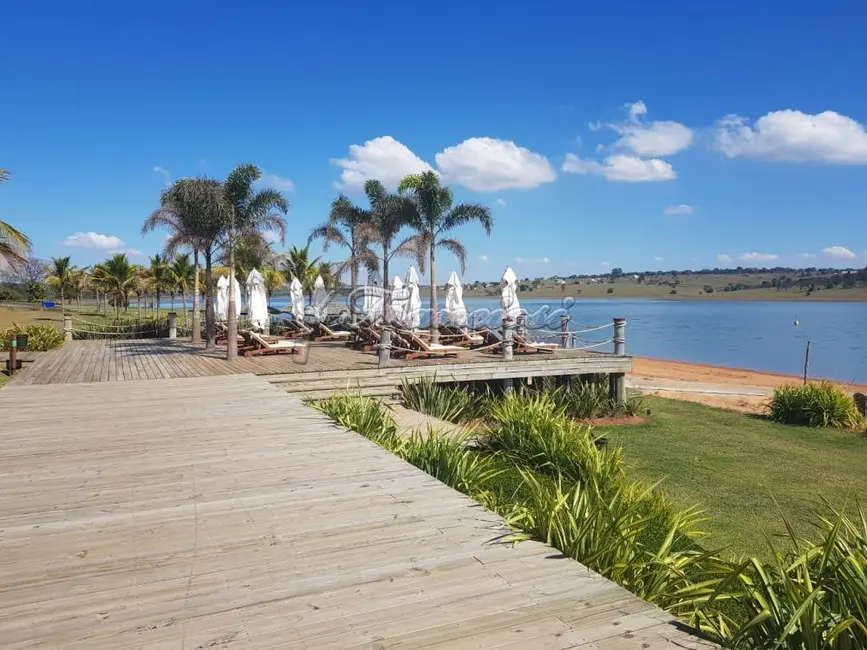 Terreno / Lote à venda, 390m2 em Paranapanema - SP - imagem 2 Foto 2 de Terreno / Lote à venda, 390m2 em Paranapanema - SP