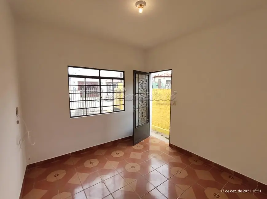 Foto 2 de Casa com 2 quartos à venda, 150m2 em Jardim Leonel, Itapetininga - SP