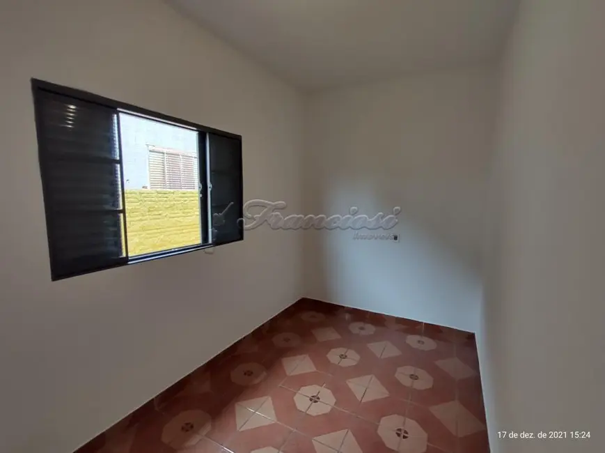 Foto 10 de Casa com 2 quartos à venda, 150m2 em Jardim Leonel, Itapetininga - SP