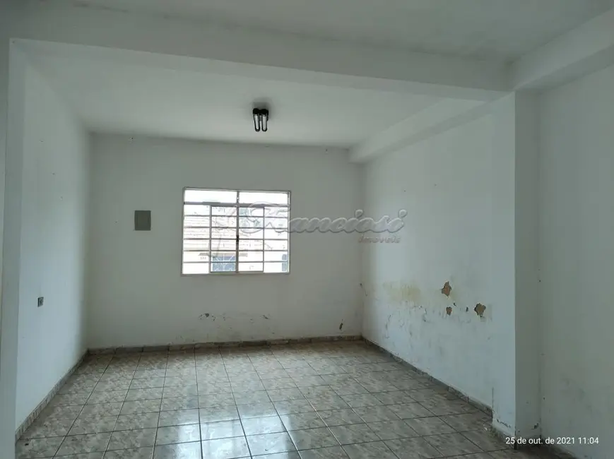Foto 1 de Casa com 3 quartos à venda, 300m2 em Vila Santana, Itapetininga - SP