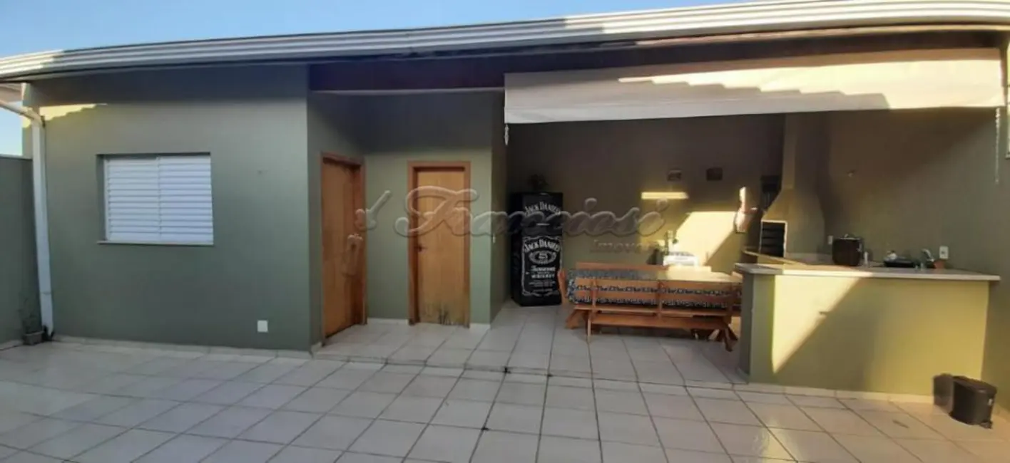 Foto 8 de Casa com 3 quartos à venda, 300m2 em Itapetininga - SP