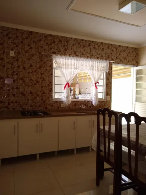 Casa com 4 quartos à venda, 305m2 em Jardim Mesquita, Itapetininga - SP - imagem 5 Foto 5 de Casa com 4 quartos à venda, 305m2 em Jardim Mesquita, Itapetininga - SP