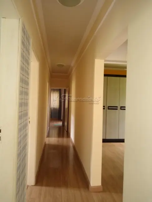 Casa com 4 quartos à venda, 305m2 em Jardim Mesquita, Itapetininga - SP - imagem 3 Foto 3 de Casa com 4 quartos à venda, 305m2 em Jardim Mesquita, Itapetininga - SP