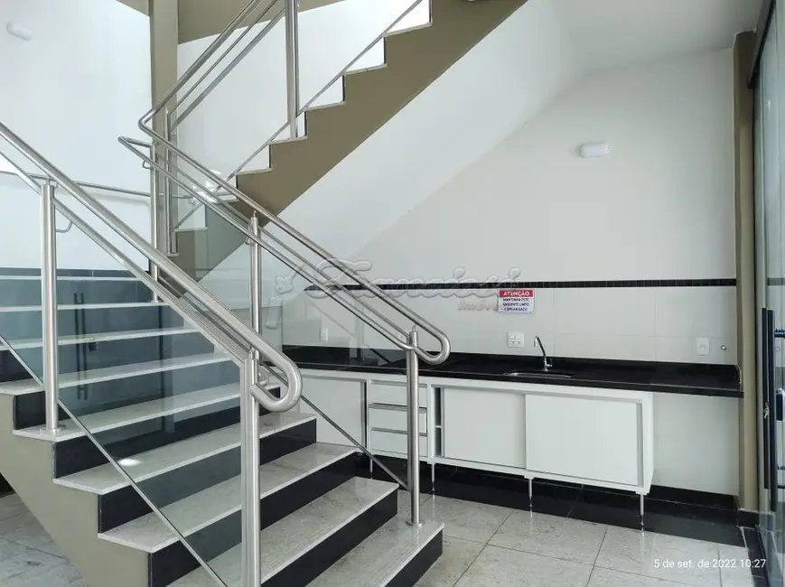 Prédio Inteiro para alugar, 500m2 em Centro, Itapetininga - SP - imagem 8 Foto 8 de Prédio Inteiro para alugar, 500m2 em Centro, Itapetininga - SP