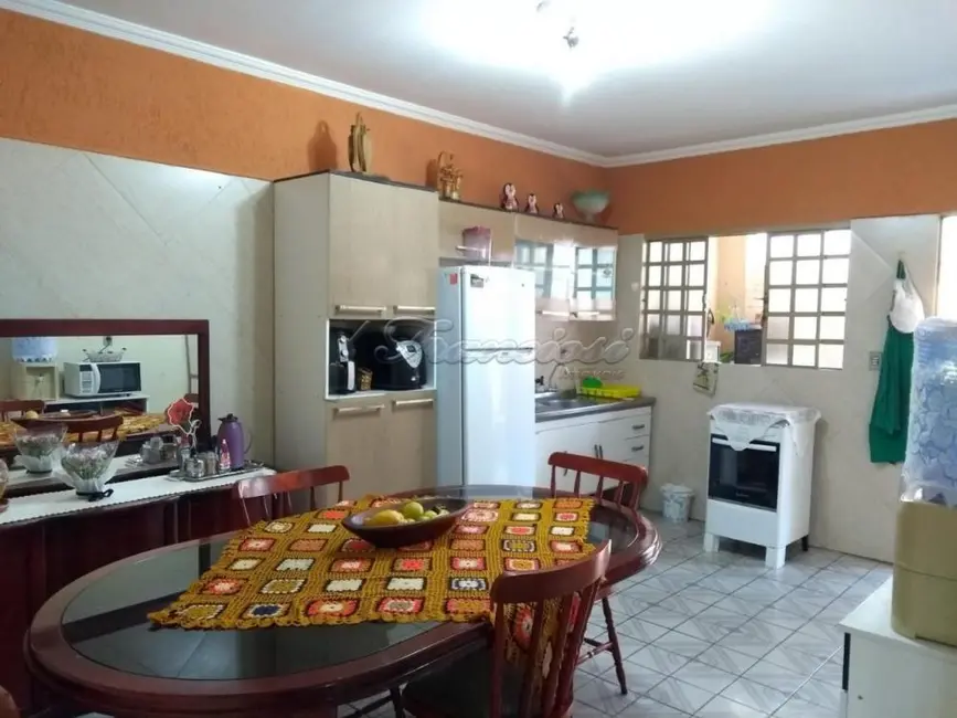 Casa com 4 quartos à venda, 340m2 em Vila Rio Branco, Itapetininga - SP - imagem 4 Foto 4 de Casa com 4 quartos à venda, 340m2 em Vila Rio Branco, Itapetininga - SP