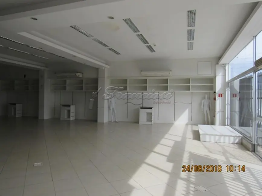 Prédio Inteiro à venda, 451m2 em Vila Rio Branco, Itapetininga - SP - imagem 4 Foto 4 de Prédio Inteiro à venda, 451m2 em Vila Rio Branco, Itapetininga - SP