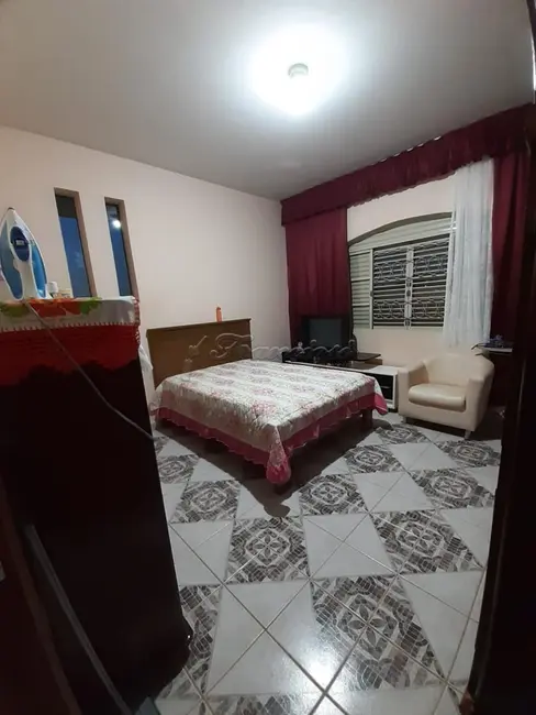 Casa com 3 quartos à venda, 306m2 em Angatuba - SP - imagem 7 Foto 7 de Casa com 3 quartos à venda, 306m2 em Angatuba - SP