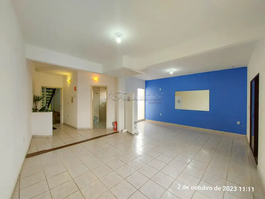 Prédio Inteiro para alugar, 48m2 em Centro, Itapetininga - SP - imagem 3 Foto 3 de Prédio Inteiro para alugar, 48m2 em Centro, Itapetininga - SP