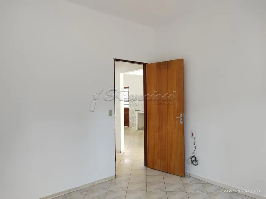 Casa com 2 quartos à venda, 74m2 em Vila Mazzei, Itapetininga - SP - imagem 5 Foto 5 de Casa com 2 quartos à venda, 74m2 em Vila Mazzei, Itapetininga - SP