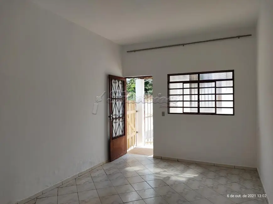 Casa com 2 quartos à venda, 74m2 em Vila Mazzei, Itapetininga - SP - imagem 2 Foto 2 de Casa com 2 quartos à venda, 74m2 em Vila Mazzei, Itapetininga - SP