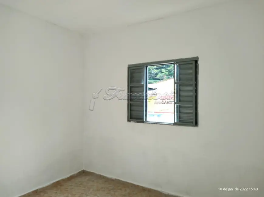 Foto 3 de Casa com 2 quartos à venda, 200m2 em Vila Mazzei, Itapetininga - SP