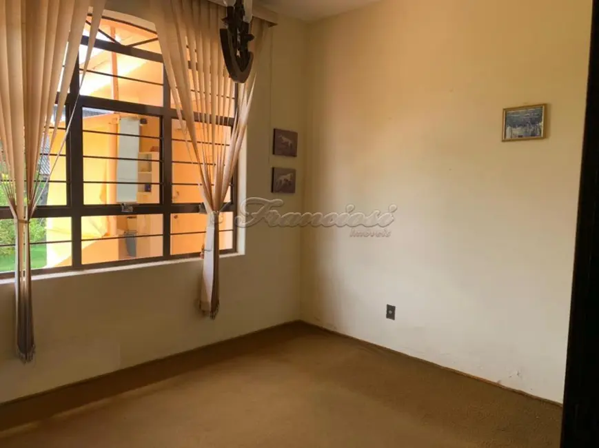 Foto 1 de Casa com 3 quartos à venda, 667m2 em Centro, Itapetininga - SP