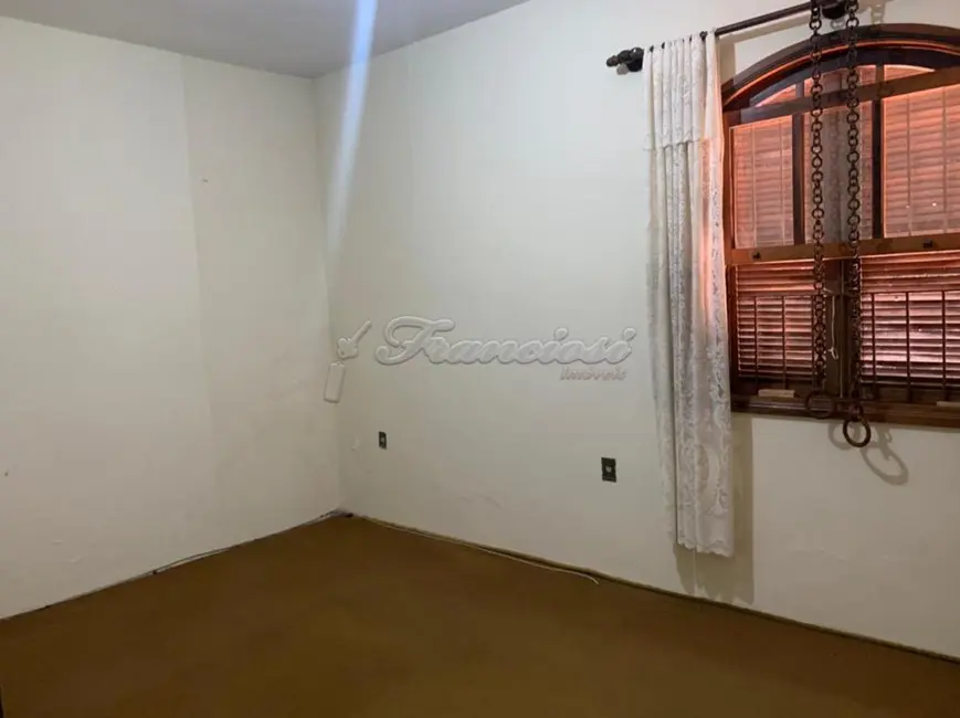 Casa com 3 quartos à venda, 667m2 em Centro, Itapetininga - SP - imagem 7 Foto 7 de Casa com 3 quartos à venda, 667m2 em Centro, Itapetininga - SP