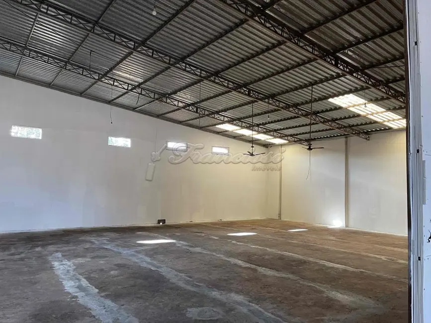 Sala Comercial à venda, 600m2 em Vila Belo Horizonte, Itapetininga - SP - imagem 5 Foto 5 de Sala Comercial à venda, 600m2 em Vila Belo Horizonte, Itapetininga - SP
