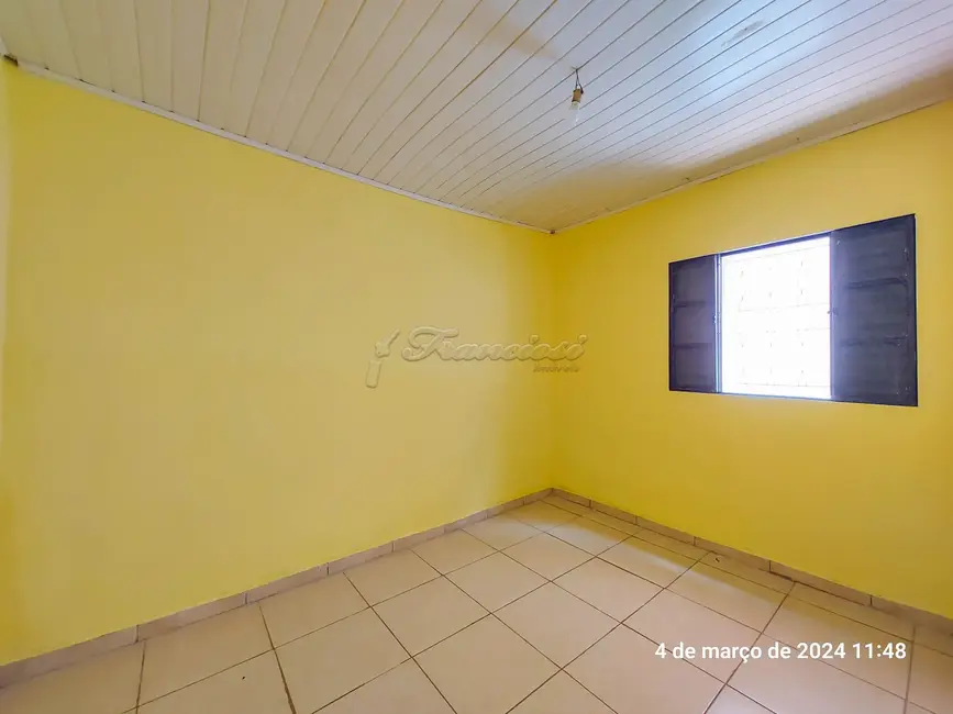 Casa com 2 quartos à venda, 35m2 em Itapetininga - SP - imagem 5 Foto 5 de Casa com 2 quartos à venda, 35m2 em Itapetininga - SP