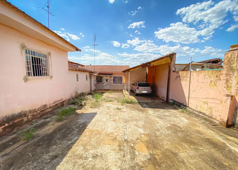 Foto 2 de Casa com 3 quartos à venda, 137m2 em Centro, Itapetininga - SP