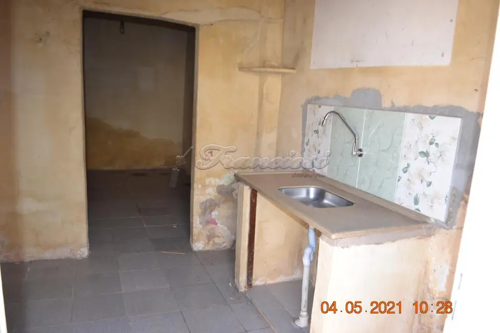 Foto 8 de Casa com 2 quartos à venda, 163m2 em Centro, Itapetininga - SP