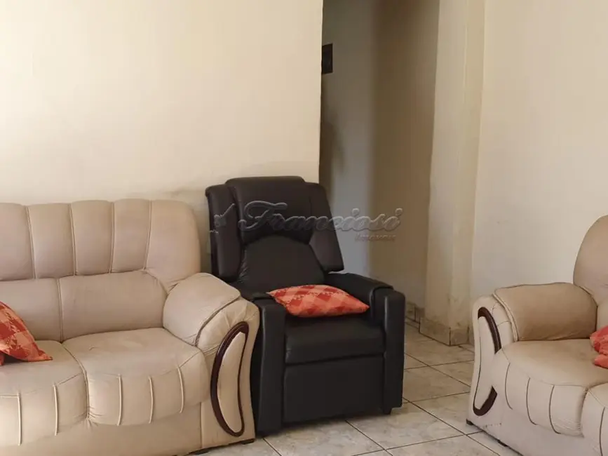 Casa com 2 quartos à venda, 255m2 em Vila Barth, Itapetininga - SP - imagem 7 Foto 7 de Casa com 2 quartos à venda, 255m2 em Vila Barth, Itapetininga - SP
