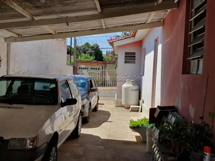 Casa com 2 quartos à venda, 255m2 em Vila Barth, Itapetininga - SP - imagem 6 Foto 6 de Casa com 2 quartos à venda, 255m2 em Vila Barth, Itapetininga - SP