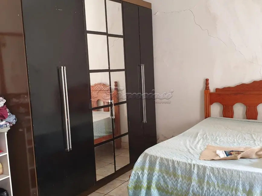 Casa com 2 quartos à venda, 255m2 em Vila Barth, Itapetininga - SP - imagem 8 Foto 8 de Casa com 2 quartos à venda, 255m2 em Vila Barth, Itapetininga - SP