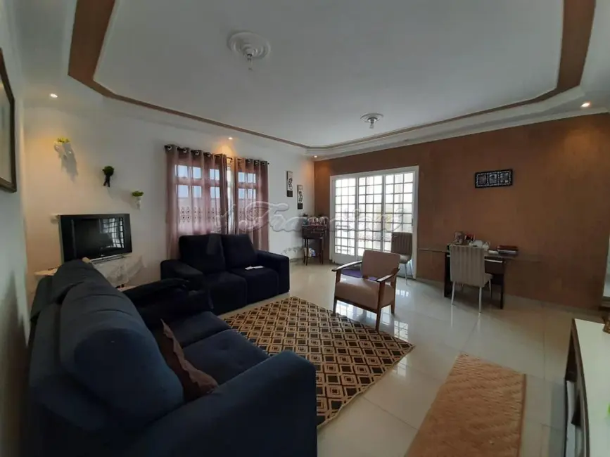 Foto 2 de Casa com 3 quartos à venda, 600m2 em Jardim Maricota, Itapetininga - SP