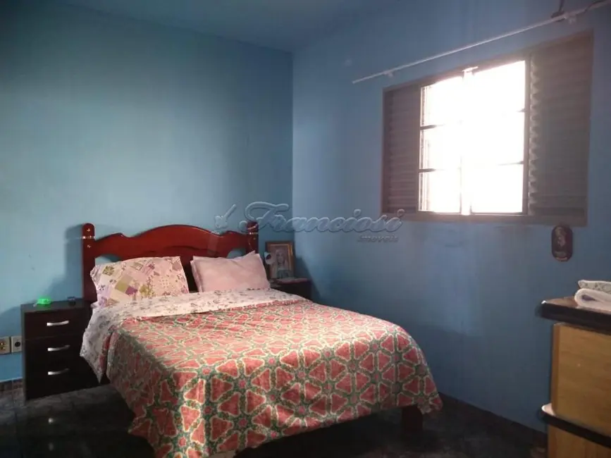 Casa com 2 quartos à venda, 300m2 em Itapetininga - SP - imagem 6 Foto 6 de Casa com 2 quartos à venda, 300m2 em Itapetininga - SP