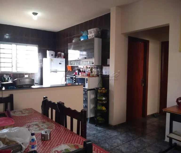 Casa com 2 quartos à venda, 300m2 em Itapetininga - SP - imagem 2 Foto 2 de Casa com 2 quartos à venda, 300m2 em Itapetininga - SP