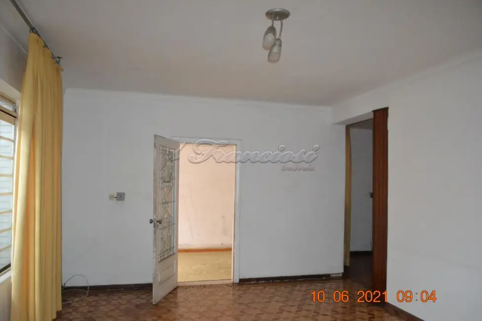 Loja com 3 quartos para alugar, 228m2 em Centro, Itapetininga - SP - imagem 3 Foto 3 de Loja com 3 quartos para alugar, 228m2 em Centro, Itapetininga - SP