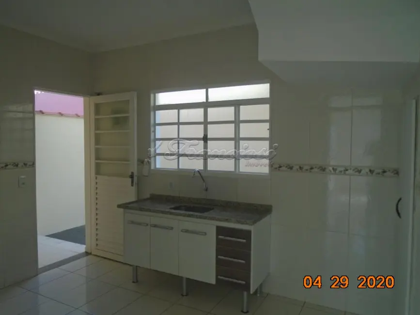 Casa de Condomínio com 2 quartos à venda, 100m2 em Vila Rubens, Itapetininga - SP - imagem 6 Foto 6 de Casa de Condomínio com 2 quartos à venda, 100m2 em Vila Rubens, Itapetininga - SP