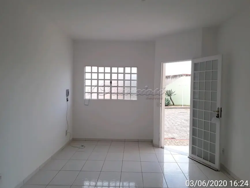 Casa de Condomínio com 2 quartos à venda, 100m2 em Vila Rubens, Itapetininga - SP - imagem 4 Foto 4 de Casa de Condomínio com 2 quartos à venda, 100m2 em Vila Rubens, Itapetininga - SP