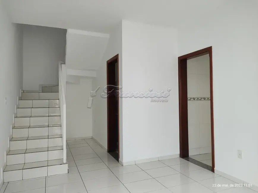 Foto 3 de Casa de Condomínio com 3 quartos à venda, 120m2 em Vila Rubens, Itapetininga - SP