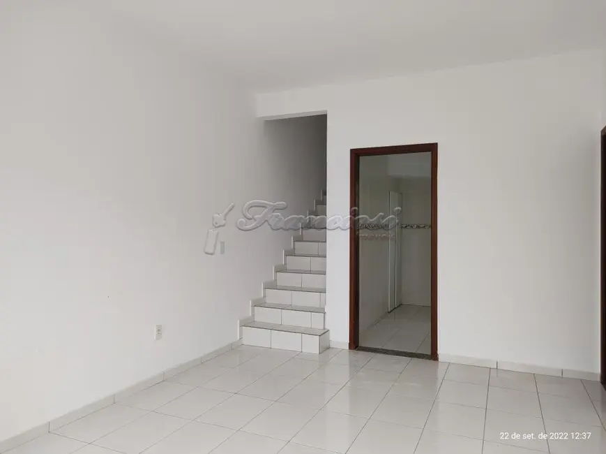 Foto 2 de Casa de Condomínio com 2 quartos à venda, 100m2 em Vila Rubens, Itapetininga - SP