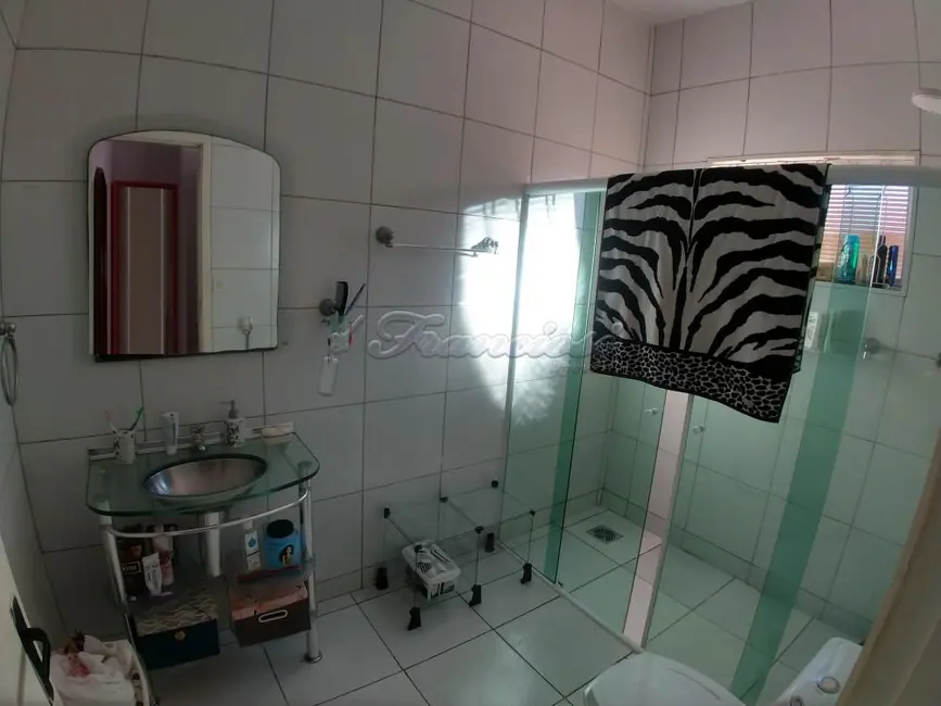 Casa com 2 quartos à venda, 290m2 em Vila Rica, Itapetininga - SP - imagem 5 Foto 5 de Casa com 2 quartos à venda, 290m2 em Vila Rica, Itapetininga - SP