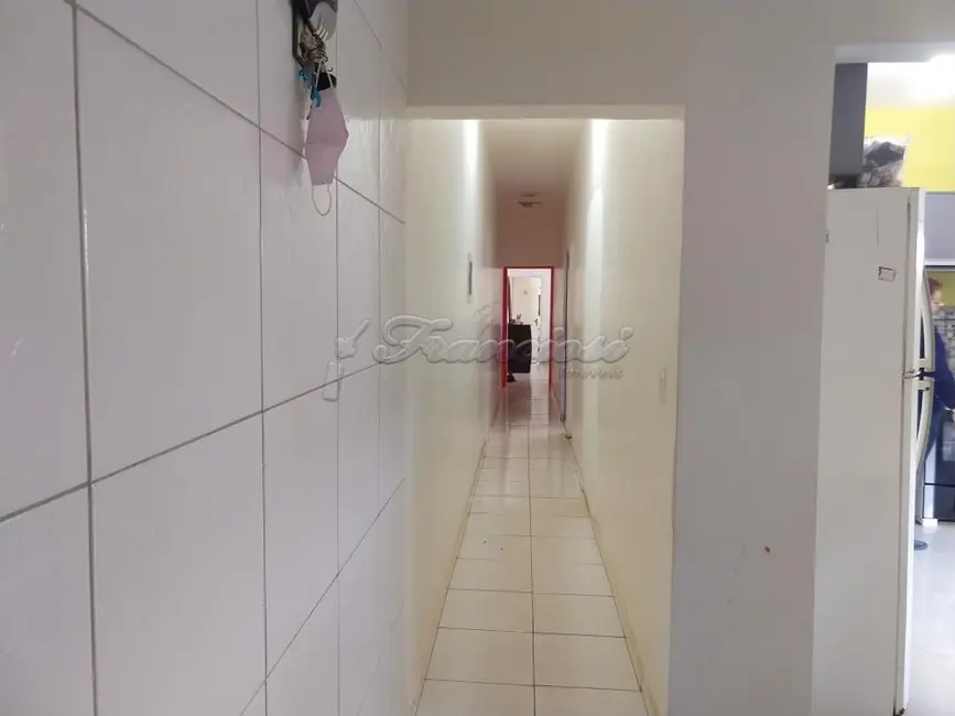 Casa com 2 quartos à venda, 290m2 em Vila Rica, Itapetininga - SP - imagem 3 Foto 3 de Casa com 2 quartos à venda, 290m2 em Vila Rica, Itapetininga - SP