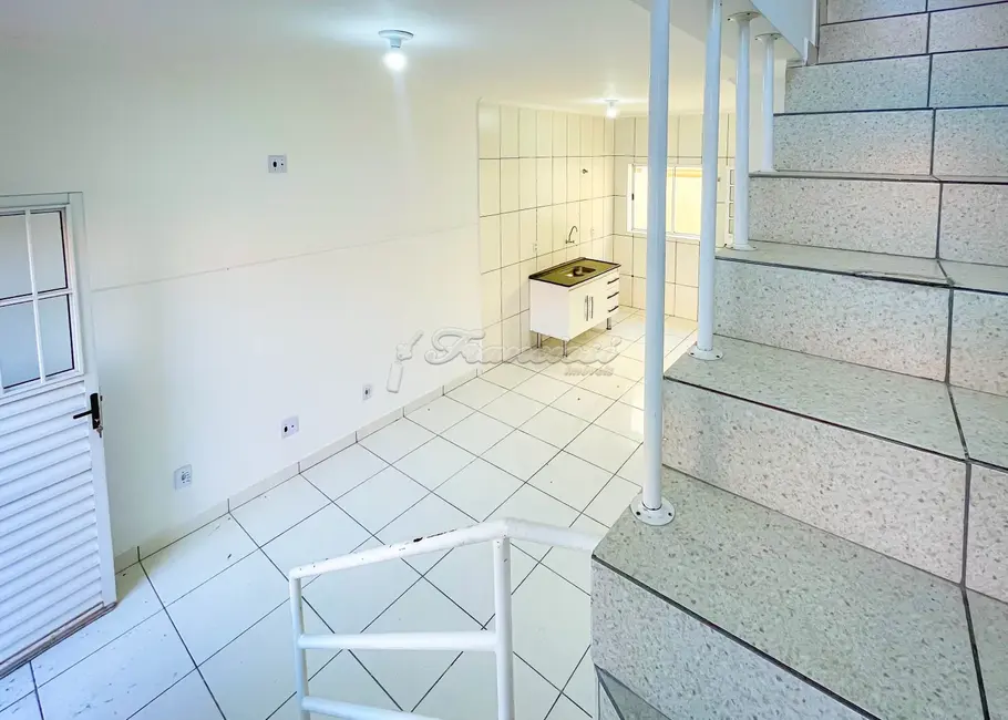 Foto 3 de Casa de Condomínio com 2 quartos à venda, 54m2 em Parque São Bento, Itapetininga - SP