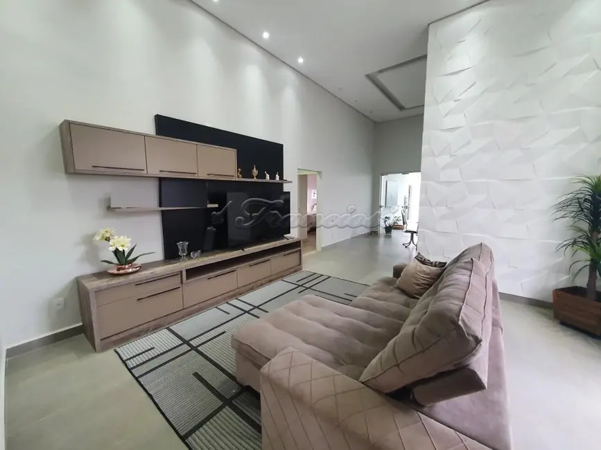 Foto 1 de Casa de Condomínio com 3 quartos à venda, 375m2 em Jardim Colombo, Itapetininga - SP