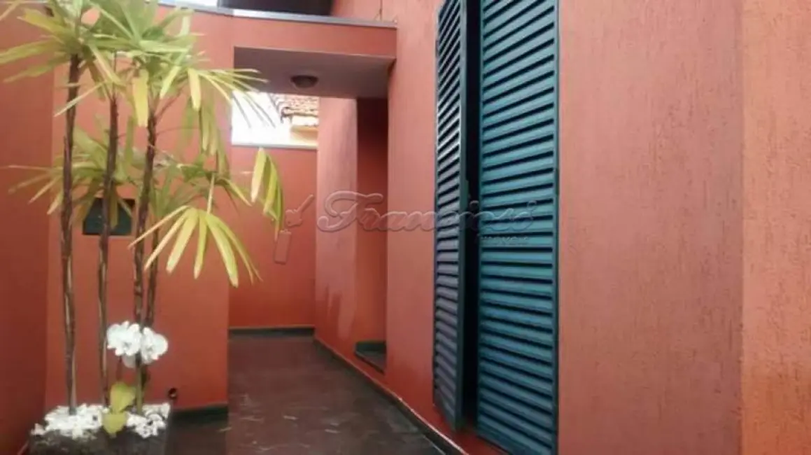 Foto 6 de Casa com 3 quartos à venda, 300m2 em Vila Santana, Itapetininga - SP