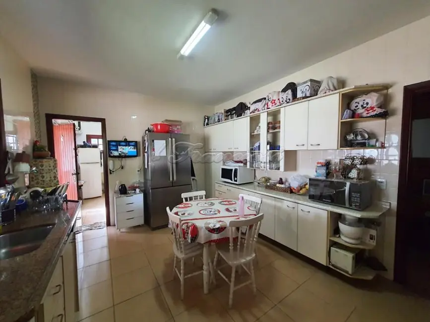 Chácara com 4 quartos à venda, 2505m2 em Vale San Fernando, Itapetininga - SP - imagem 6 Foto 6 de Chácara com 4 quartos à venda, 2505m2 em Vale San Fernando, Itapetininga - SP