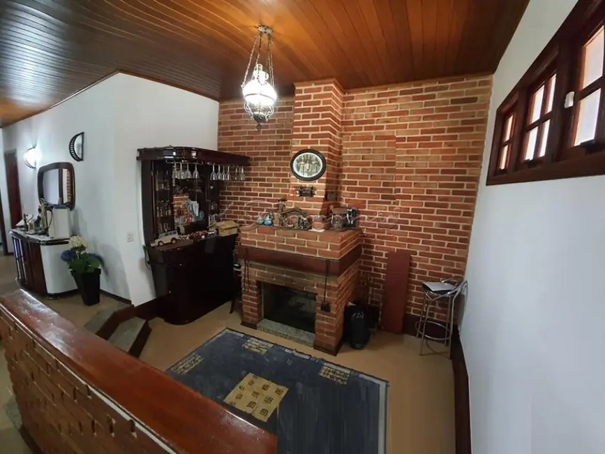 Chácara com 4 quartos à venda, 2505m2 em Vale San Fernando, Itapetininga - SP - imagem 4 Foto 4 de Chácara com 4 quartos à venda, 2505m2 em Vale San Fernando, Itapetininga - SP
