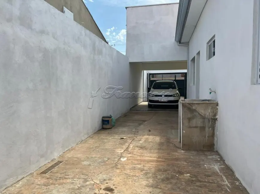 Casa com 1 quarto à venda, 188m2 em Itapetininga - SP - imagem 8 Foto 8 de Casa com 1 quarto à venda, 188m2 em Itapetininga - SP