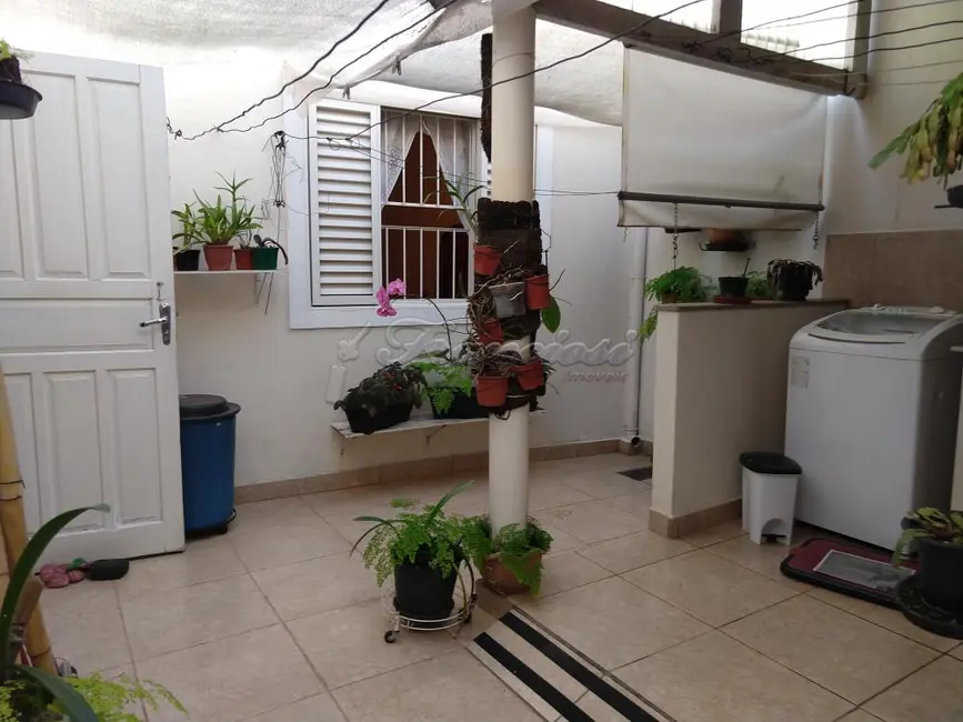 Casa com 3 quartos à venda, 183m2 em Centro, Itapetininga - SP - imagem 7 Foto 7 de Casa com 3 quartos à venda, 183m2 em Centro, Itapetininga - SP
