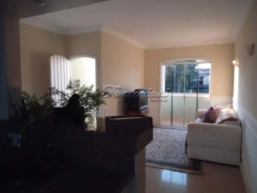 Casa com 2 quartos à venda, 75m2 em Jardim Itália, Itapetininga - SP - imagem 5 Foto 5 de Casa com 2 quartos à venda, 75m2 em Jardim Itália, Itapetininga - SP