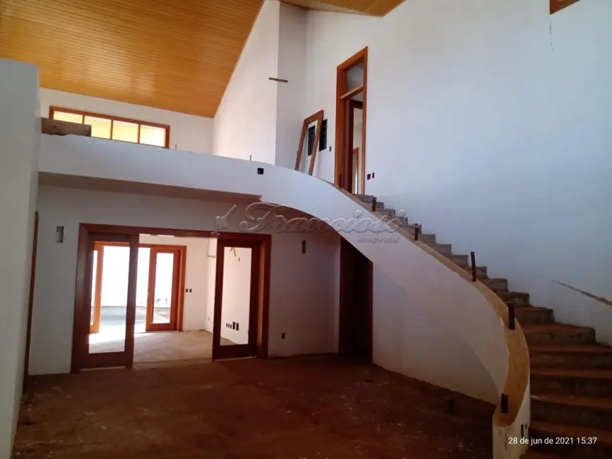 Prédio Inteiro para alugar, 1600m2 em Vila Maria, Itapetininga - SP - imagem 4 Foto 4 de Prédio Inteiro para alugar, 1600m2 em Vila Maria, Itapetininga - SP