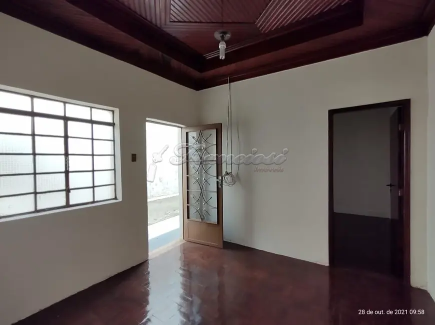 Foto 1 de Casa com 2 quartos à venda, 104m2 em Vila Cubatão, Itapetininga - SP