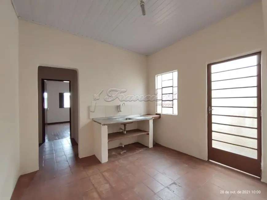 Casa com 2 quartos à venda, 104m2 em Vila Cubatão, Itapetininga - SP - imagem 3 Foto 3 de Casa com 2 quartos à venda, 104m2 em Vila Cubatão, Itapetininga - SP