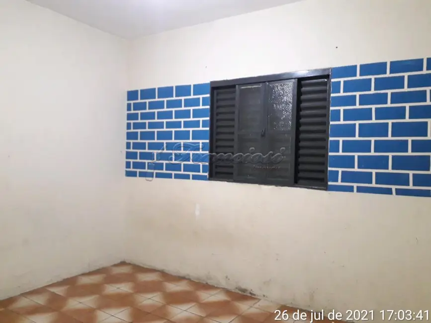 Casa com 2 quartos à venda, 139m2 em Jardim Maricota, Itapetininga - SP - imagem 4 Foto 4 de Casa com 2 quartos à venda, 139m2 em Jardim Maricota, Itapetininga - SP